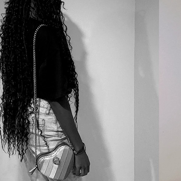 Meet your Posher, Kham🎀 - Picture 1 of 6